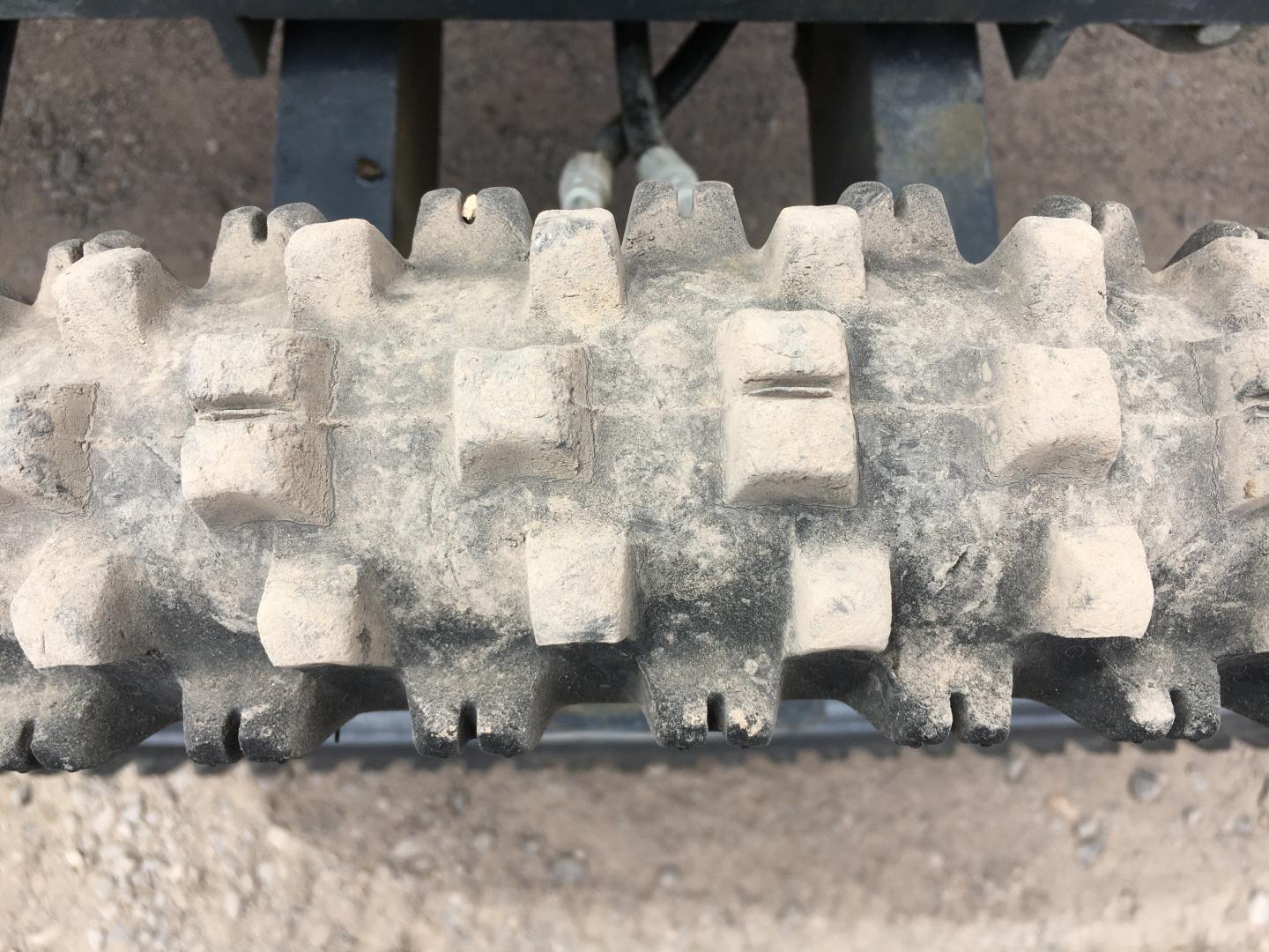 ./imagenes/INVOICE/2019/16752/NIVELADORA LASER SOMERO_ POWER RAKE (7).JPG